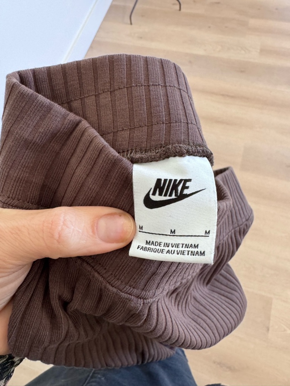 Nike Women's Brown Ribbed Boot-Cut Pants & Top *SET* - Picture 6 of 6